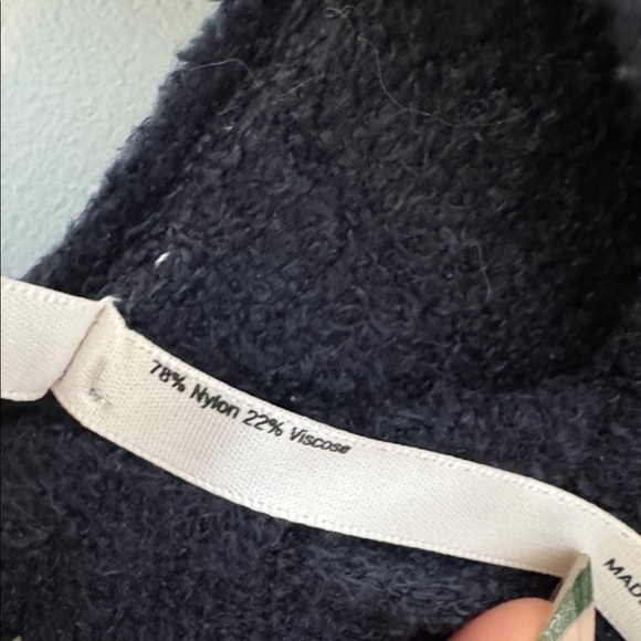 Soma Ultra Plush Hoodie in Navy size Medium - Picture 7 of 8